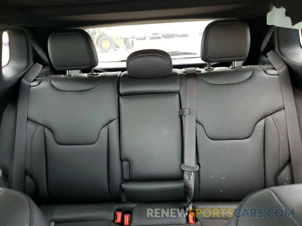 10 Photograph of a damaged car 3C4NJDCN5RT102704 JEEP COMPASS 2024