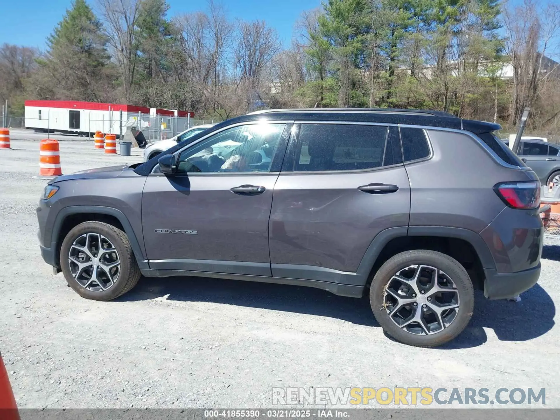 14 Photograph of a damaged car 3C4NJDCN5RT135007 JEEP COMPASS 2024