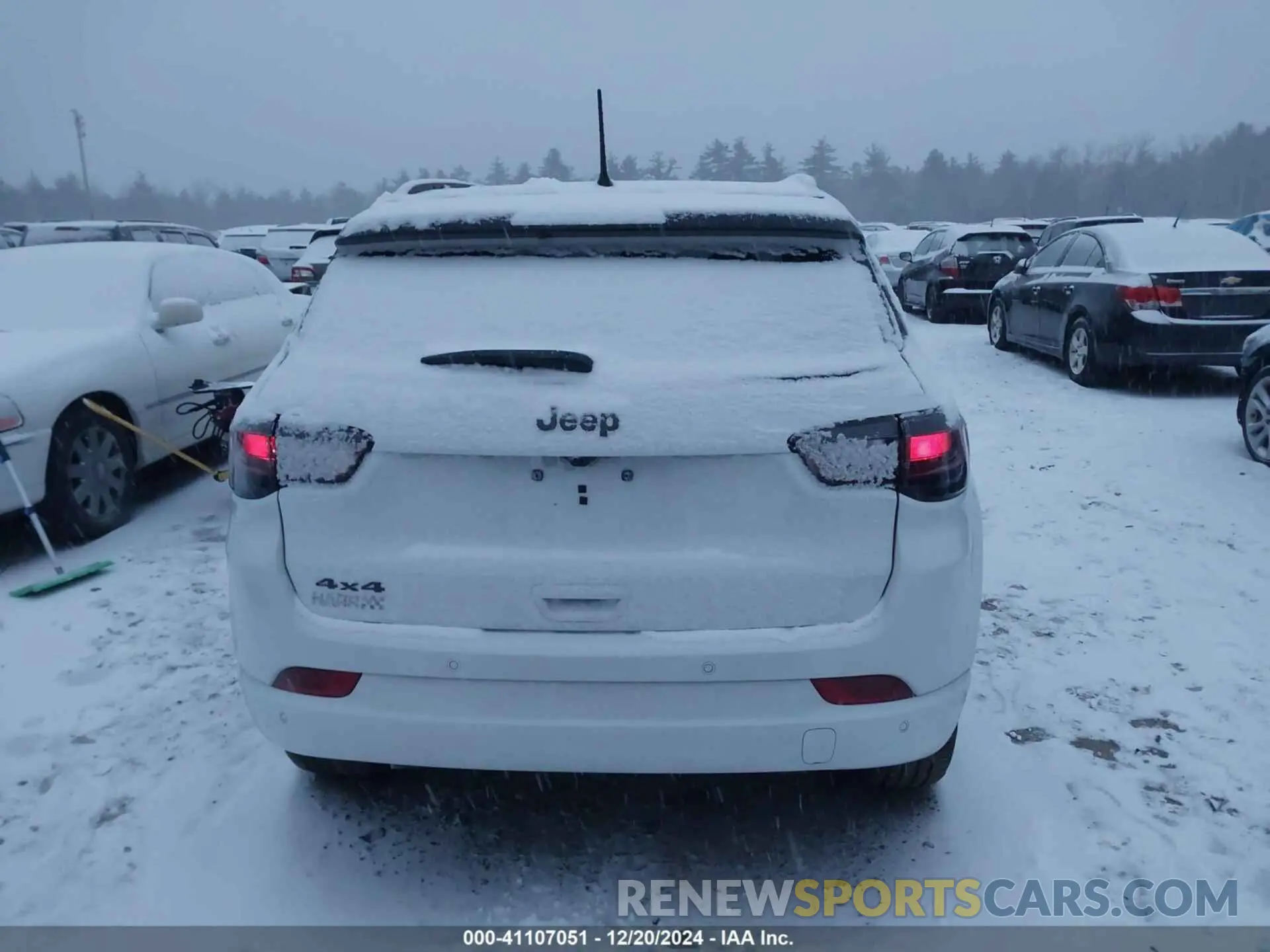 17 Фотография поврежденного автомобиля 3C4NJDCN5RT164829 JEEP COMPASS 2024