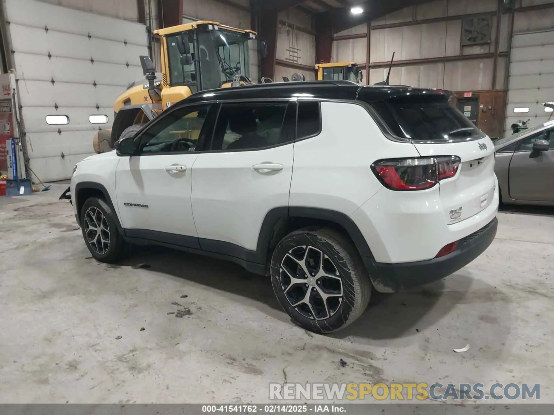 3 Photograph of a damaged car 3C4NJDCN5RT172719 JEEP COMPASS 2024
