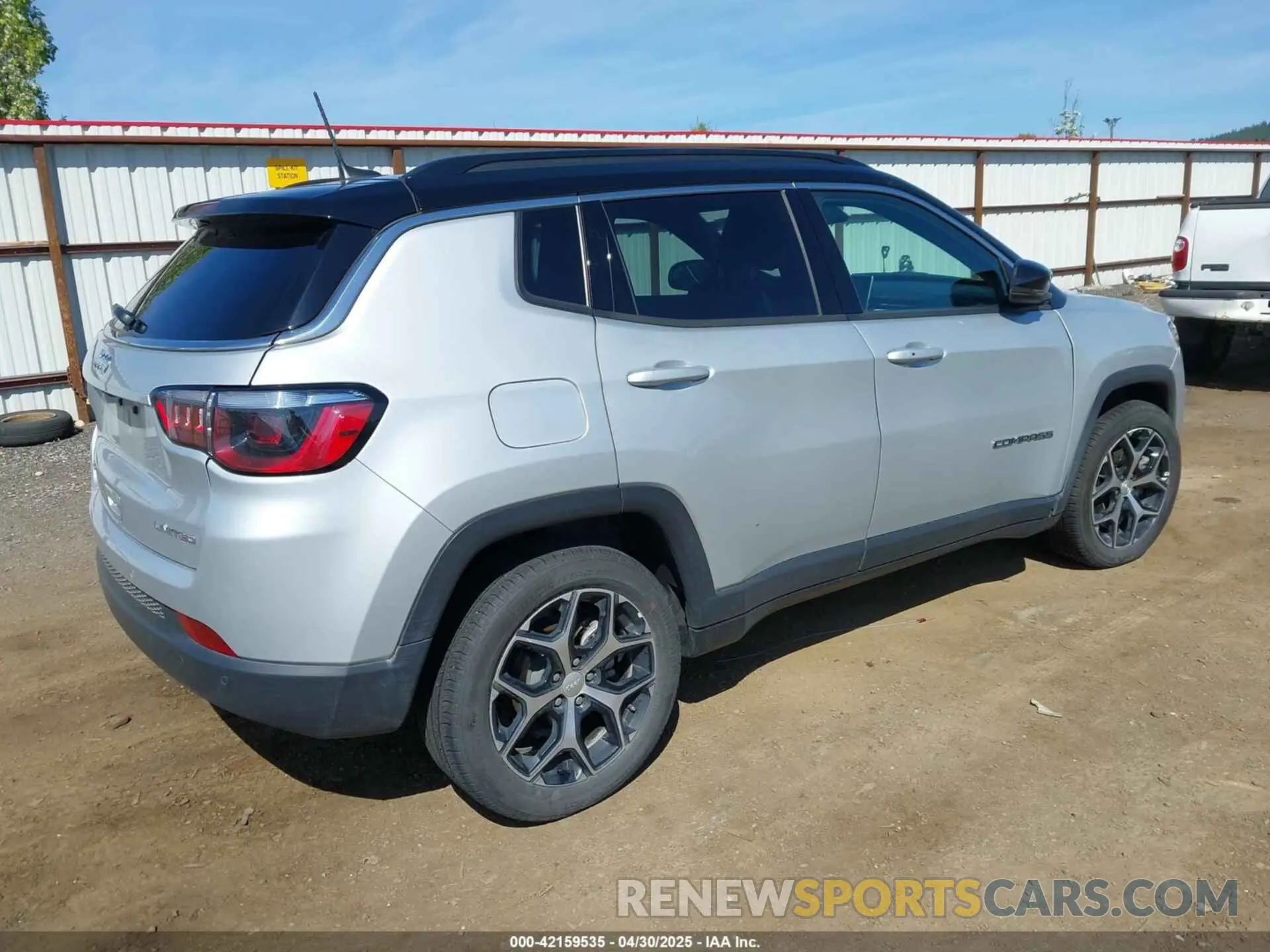 4 Photograph of a damaged car 3C4NJDCN6RT125537 JEEP COMPASS 2024