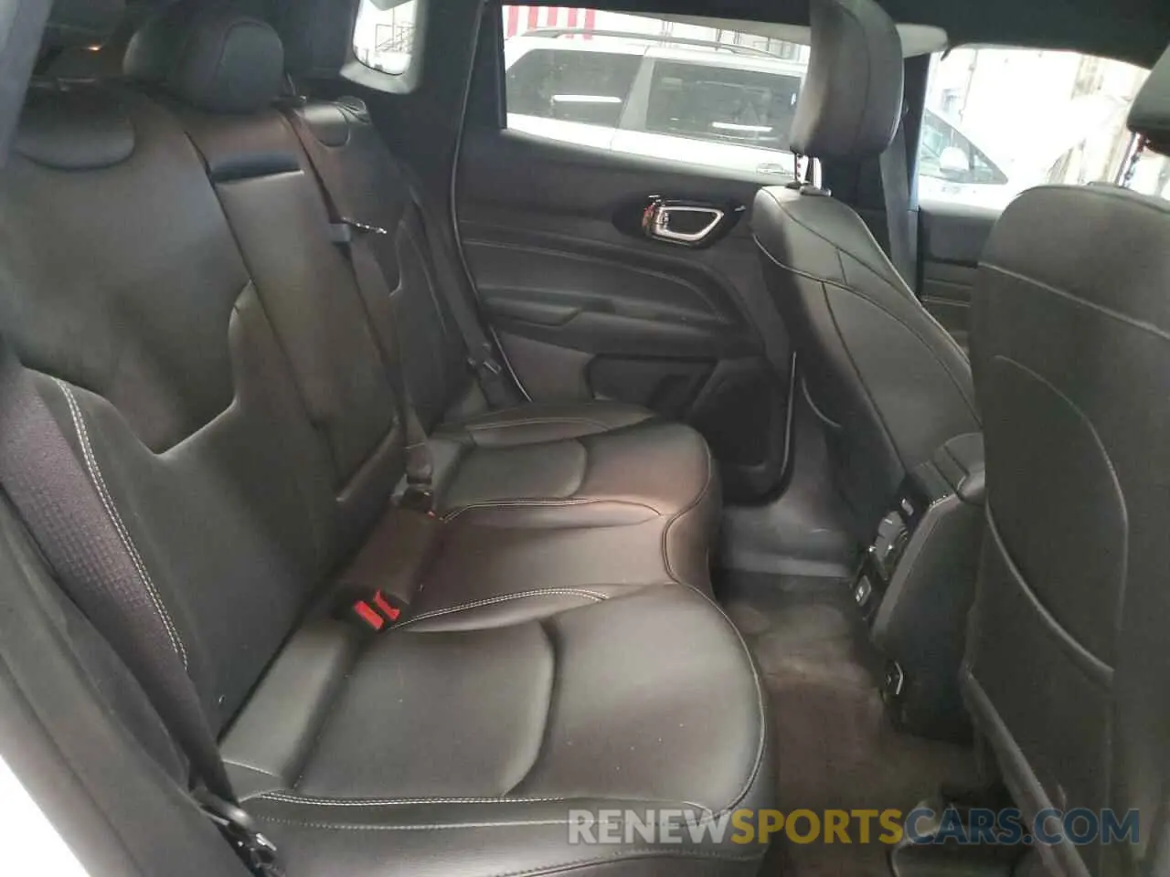 11 Photograph of a damaged car 3C4NJDCN6RT157548 JEEP COMPASS 2024
