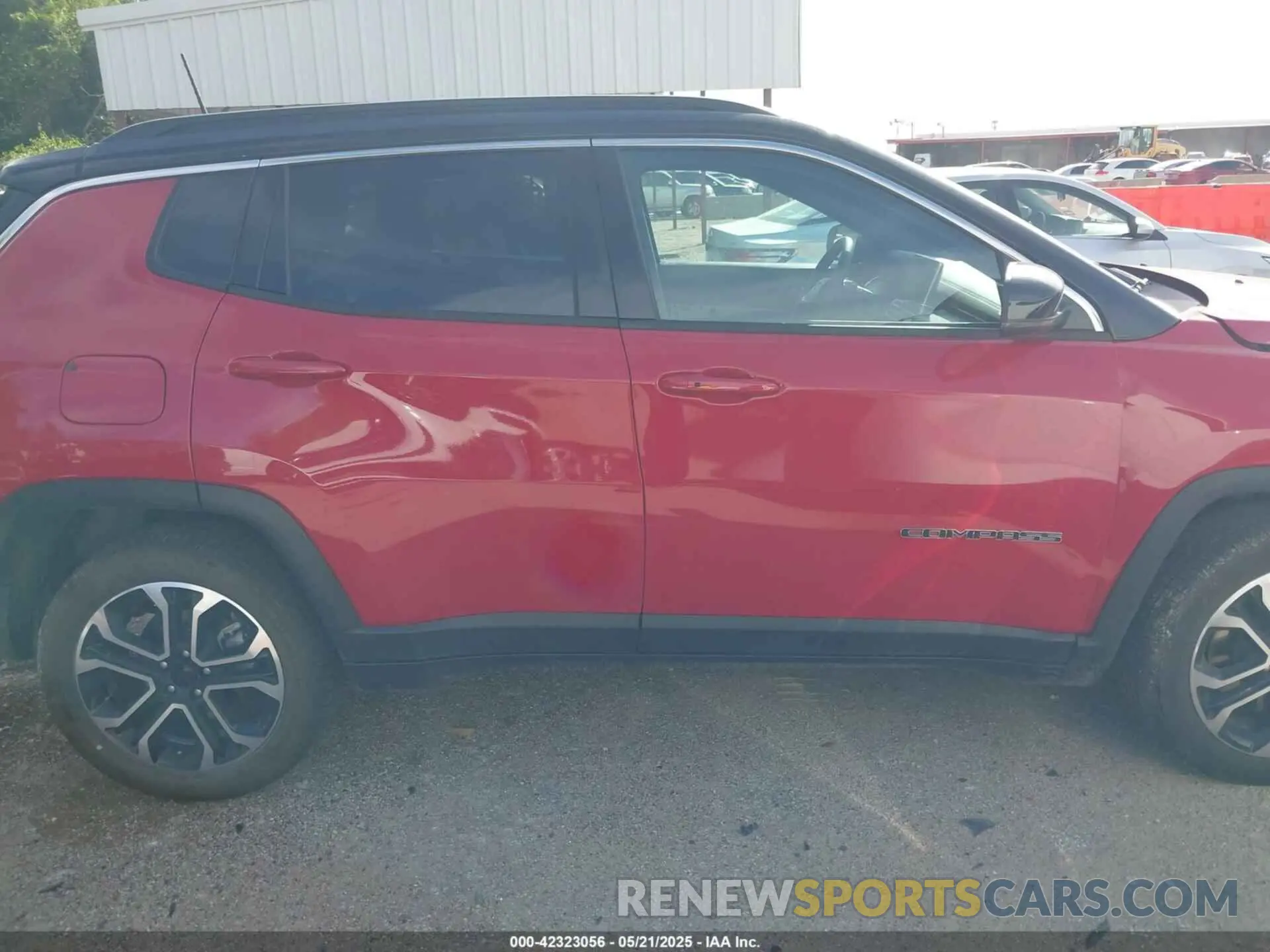13 Photograph of a damaged car 3C4NJDCN8RT595360 JEEP COMPASS 2024
