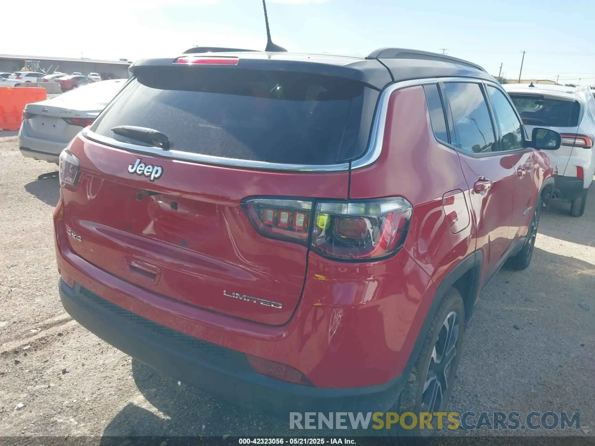 4 Photograph of a damaged car 3C4NJDCN8RT595360 JEEP COMPASS 2024