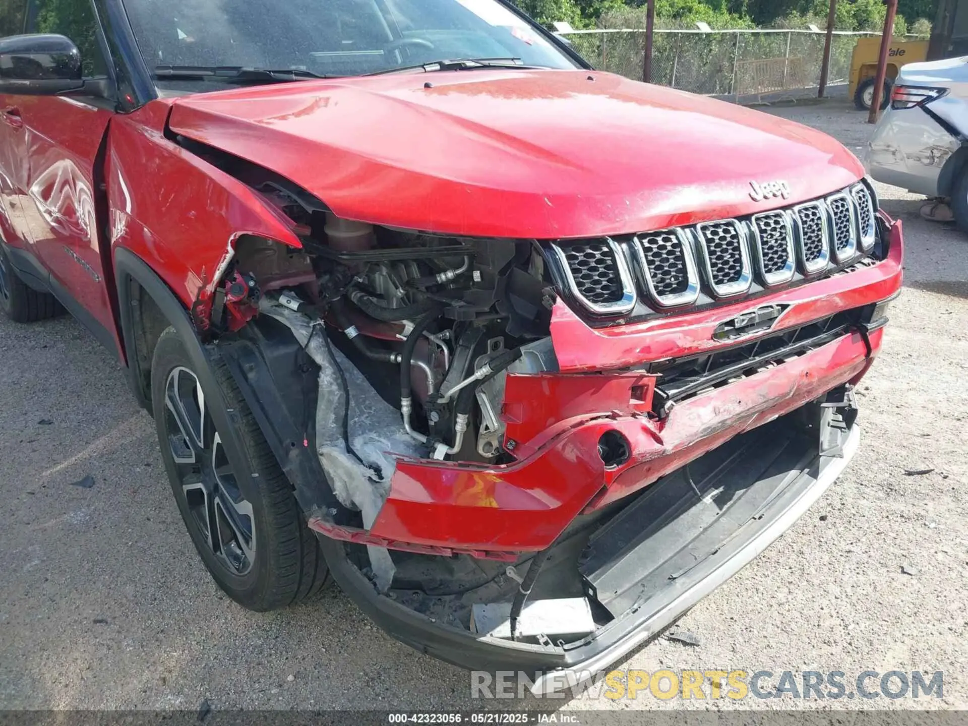 6 Photograph of a damaged car 3C4NJDCN8RT595360 JEEP COMPASS 2024