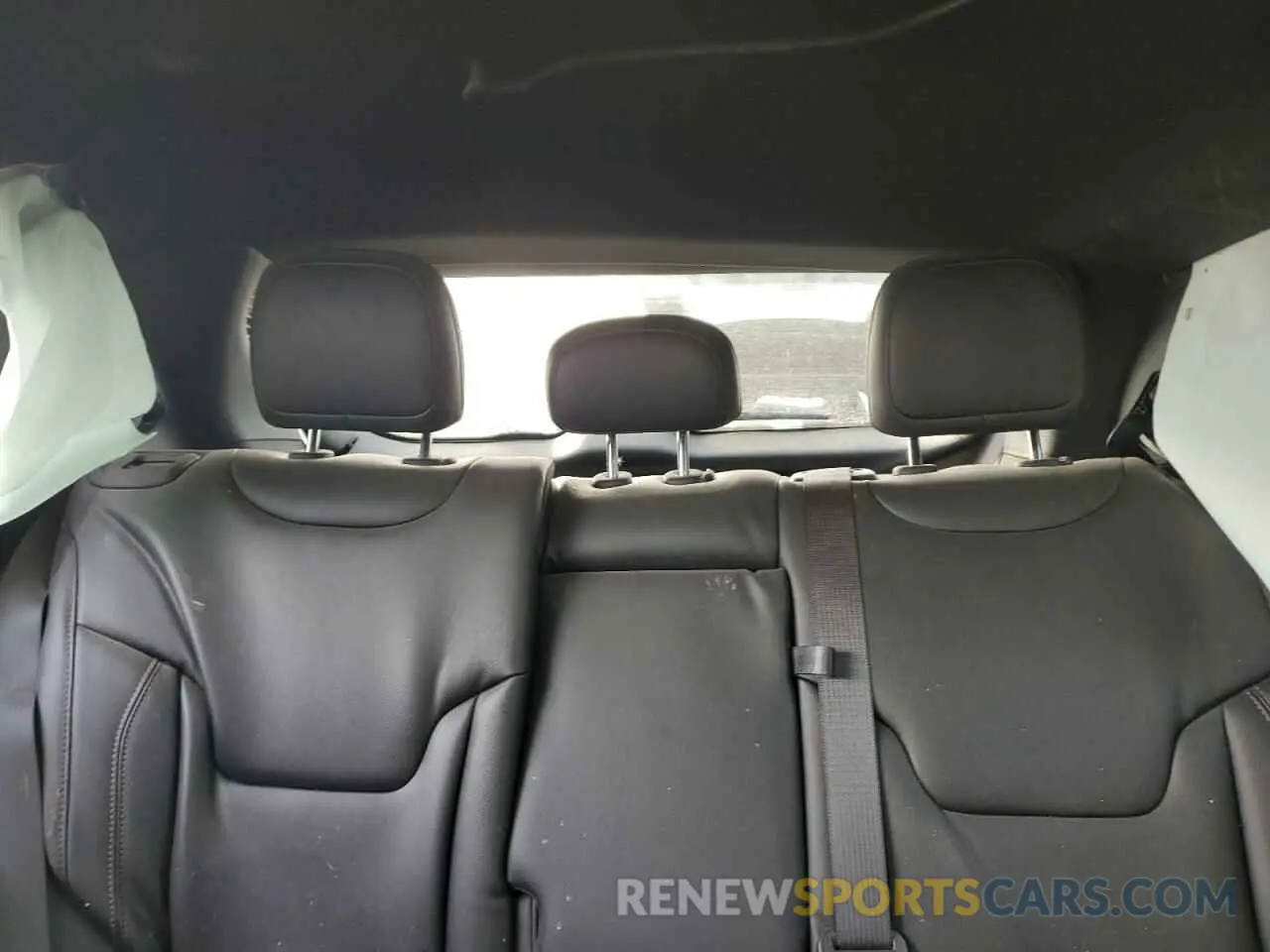10 Photograph of a damaged car 3C4NJDCN9RT107193 JEEP COMPASS 2024