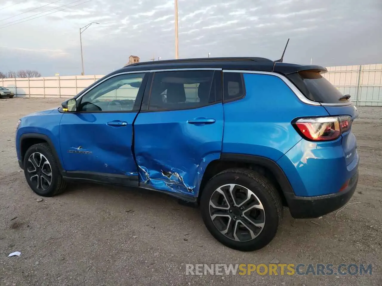 2 Photograph of a damaged car 3C4NJDCN9RT583895 JEEP COMPASS 2024