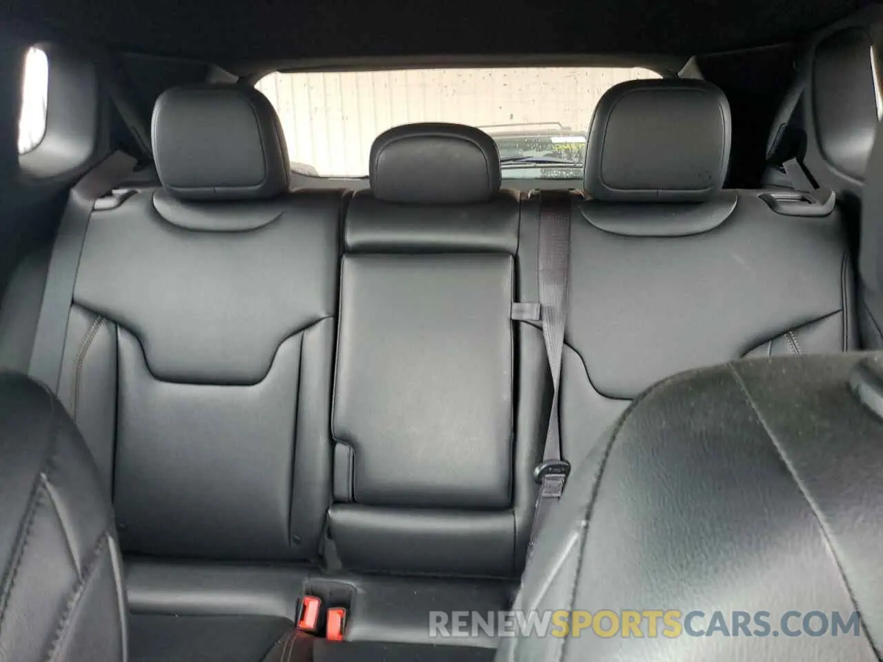 10 Photograph of a damaged car 3C4NJDCNXRT134533 JEEP COMPASS 2024