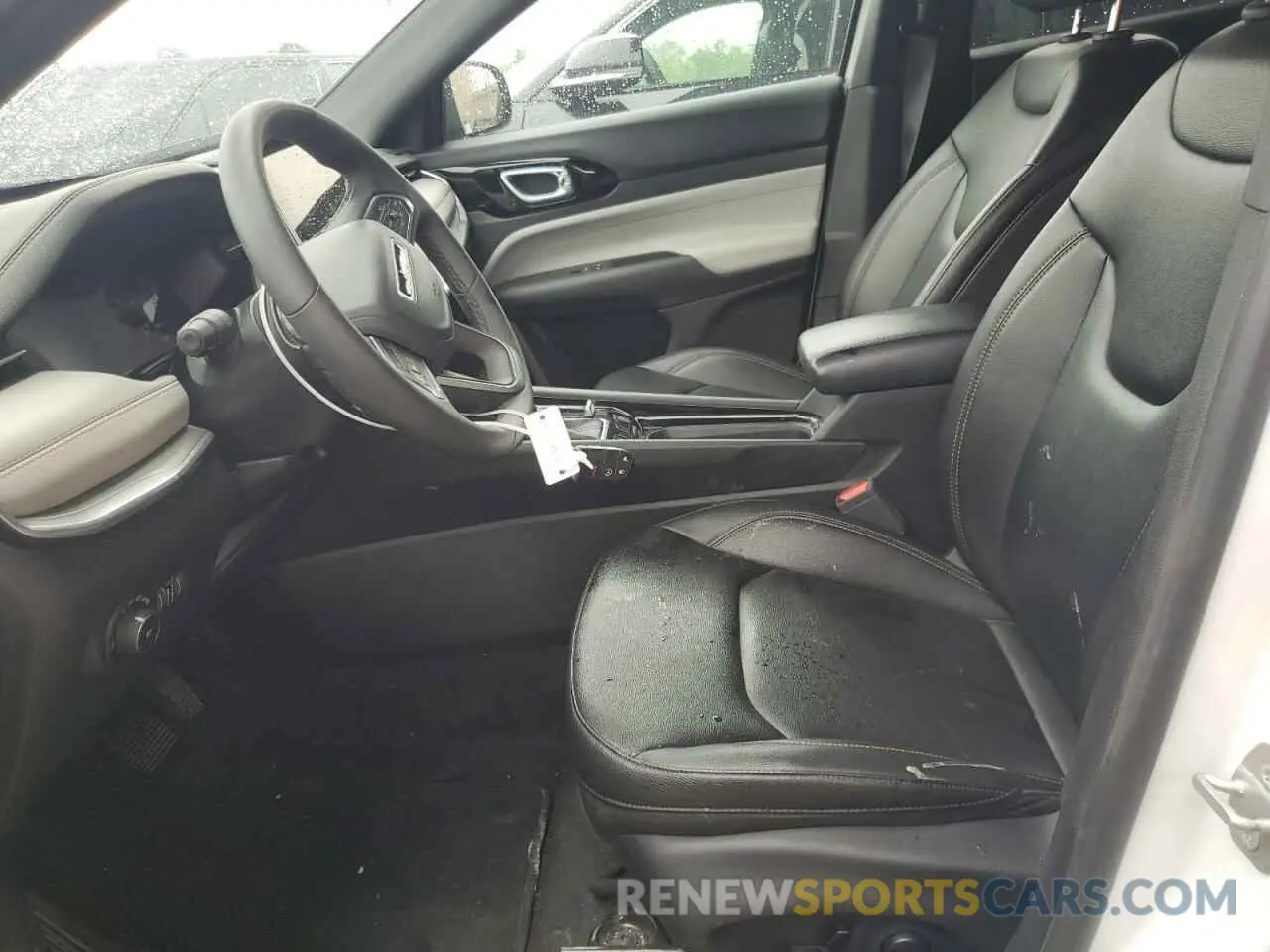 7 Photograph of a damaged car 3C4NJDCNXRT134533 JEEP COMPASS 2024