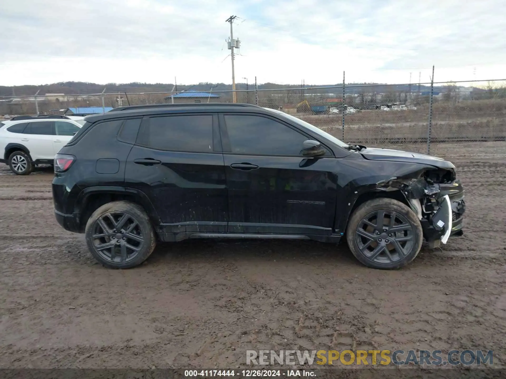 13 Photograph of a damaged car 3C4NJDCNXRT142941 JEEP COMPASS 2024