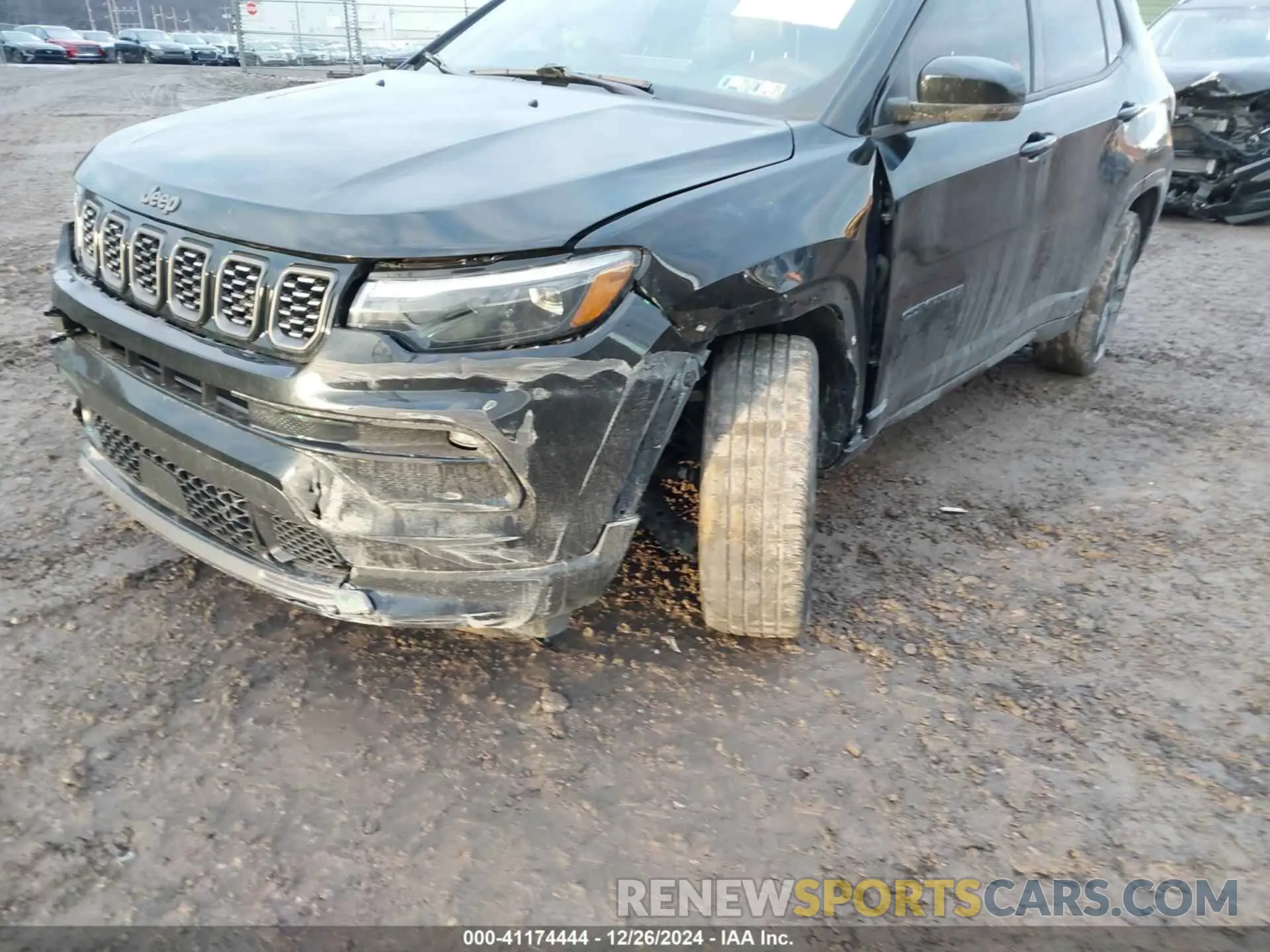 17 Photograph of a damaged car 3C4NJDCNXRT142941 JEEP COMPASS 2024