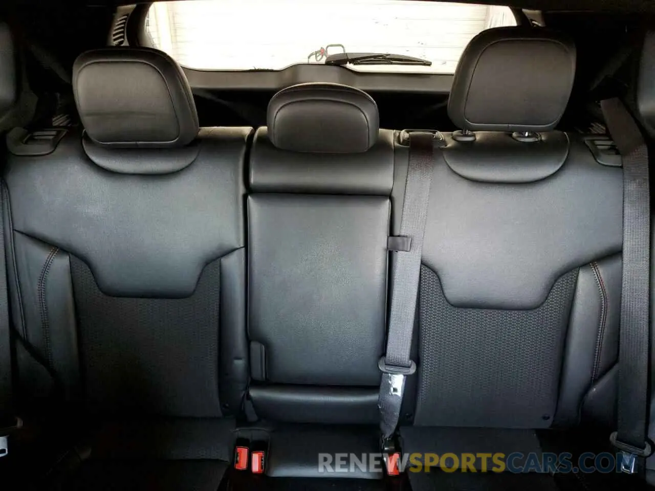 10 Фотография поврежденного автомобиля 3C4NJDDN1RT144852 JEEP COMPASS 2024