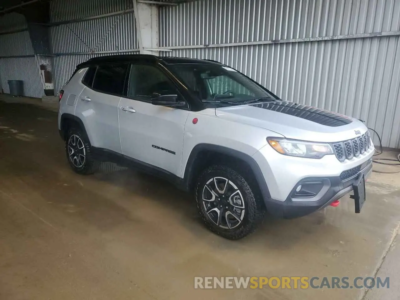 4 Photograph of a damaged car 3C4NJDDN1RT149615 JEEP COMPASS 2024