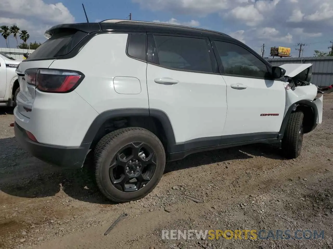 3 Photograph of a damaged car 3C4NJDDN5RT579213 JEEP COMPASS 2024
