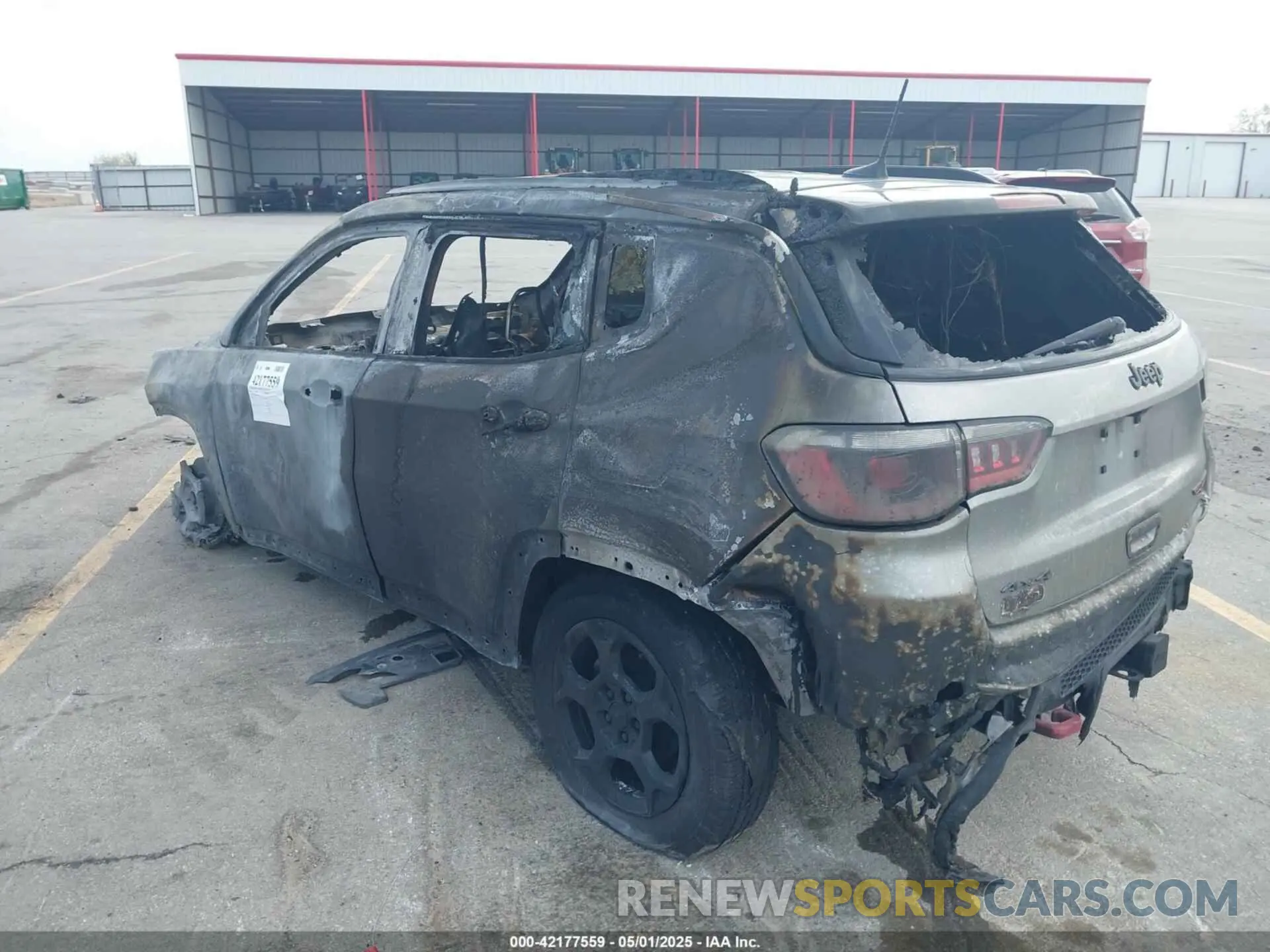 3 Photograph of a damaged car 3C4NJDDN5RT588722 JEEP COMPASS 2024