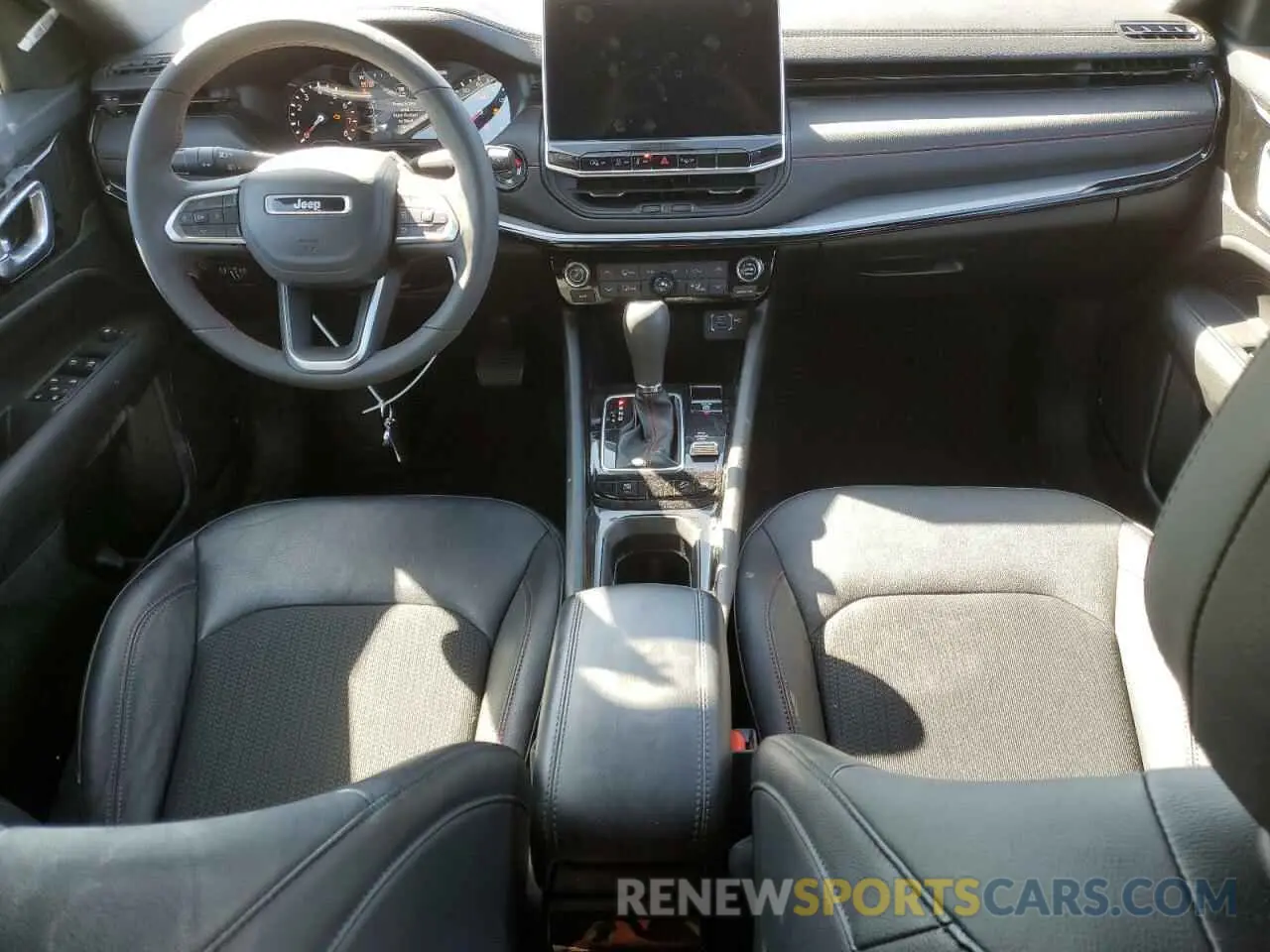 8 Фотография поврежденного автомобиля 3C4NJDDN8RT580310 JEEP COMPASS 2024