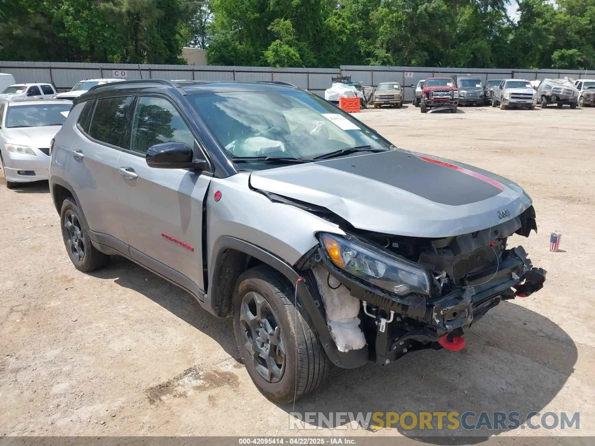 1 Фотография поврежденного автомобиля 3C4NJDDN8RT596877 JEEP COMPASS 2024