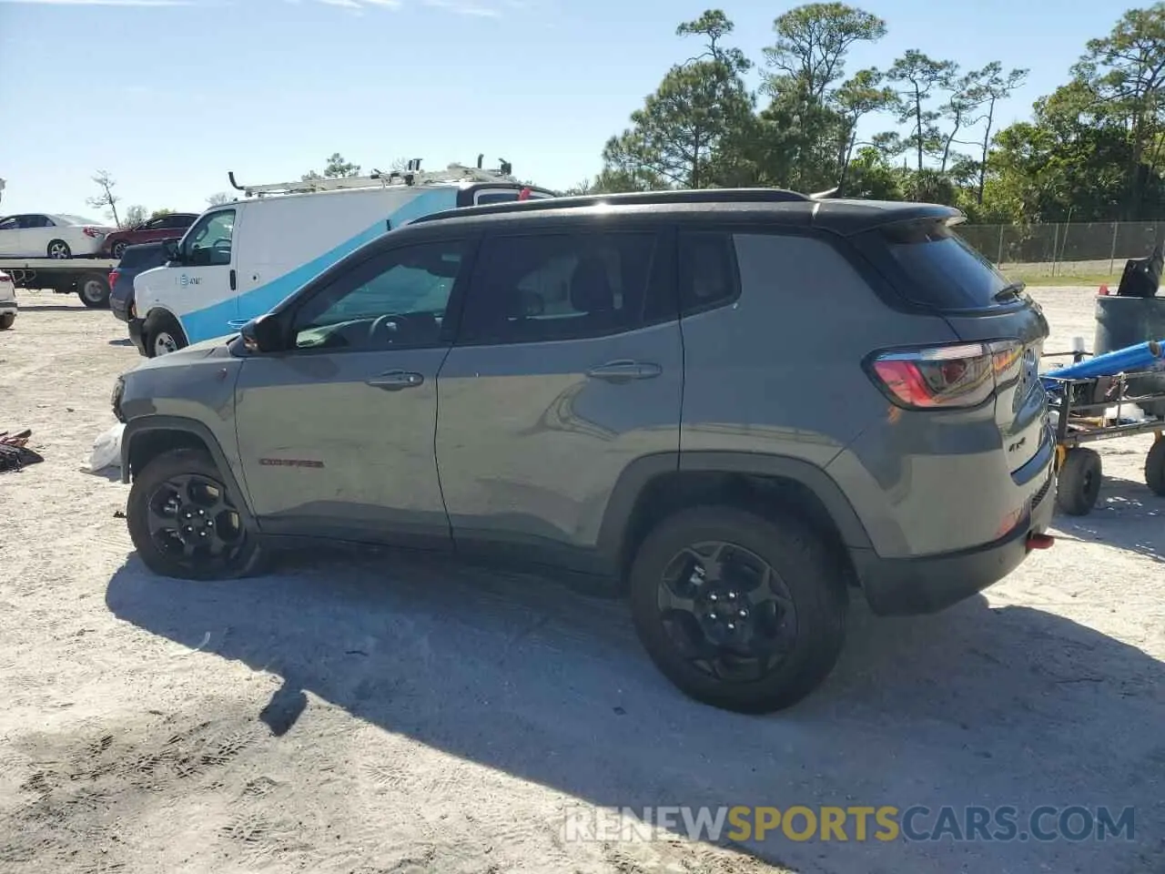 2 Photograph of a damaged car 3C4NJDDNXRT590322 JEEP COMPASS 2024