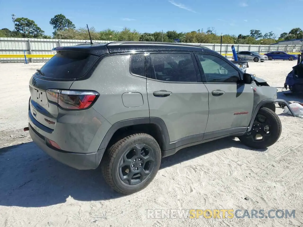 3 Photograph of a damaged car 3C4NJDDNXRT590322 JEEP COMPASS 2024