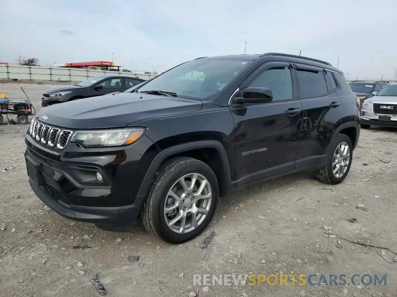 1 Photograph of a damaged car 3C4NJDFN1RT130236 JEEP COMPASS 2024