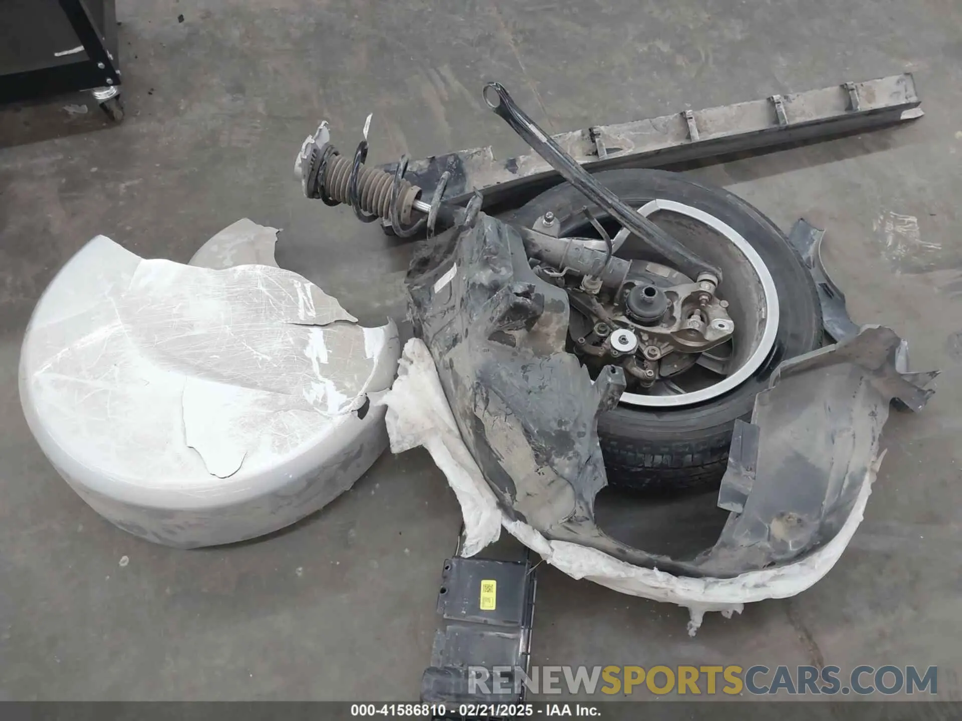 12 Photograph of a damaged car 3C4NJDFN1RT601432 JEEP COMPASS 2024