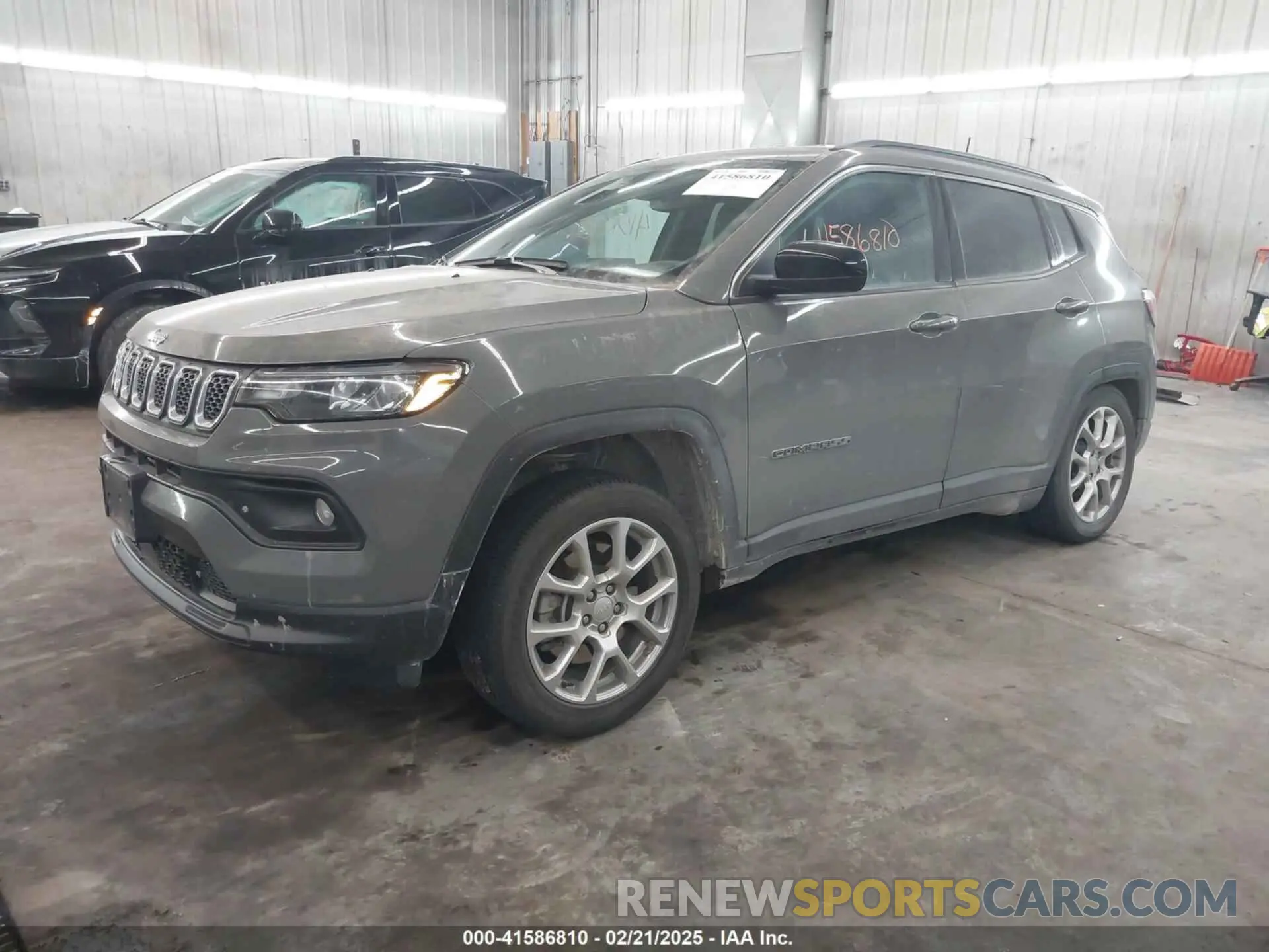 2 Photograph of a damaged car 3C4NJDFN1RT601432 JEEP COMPASS 2024