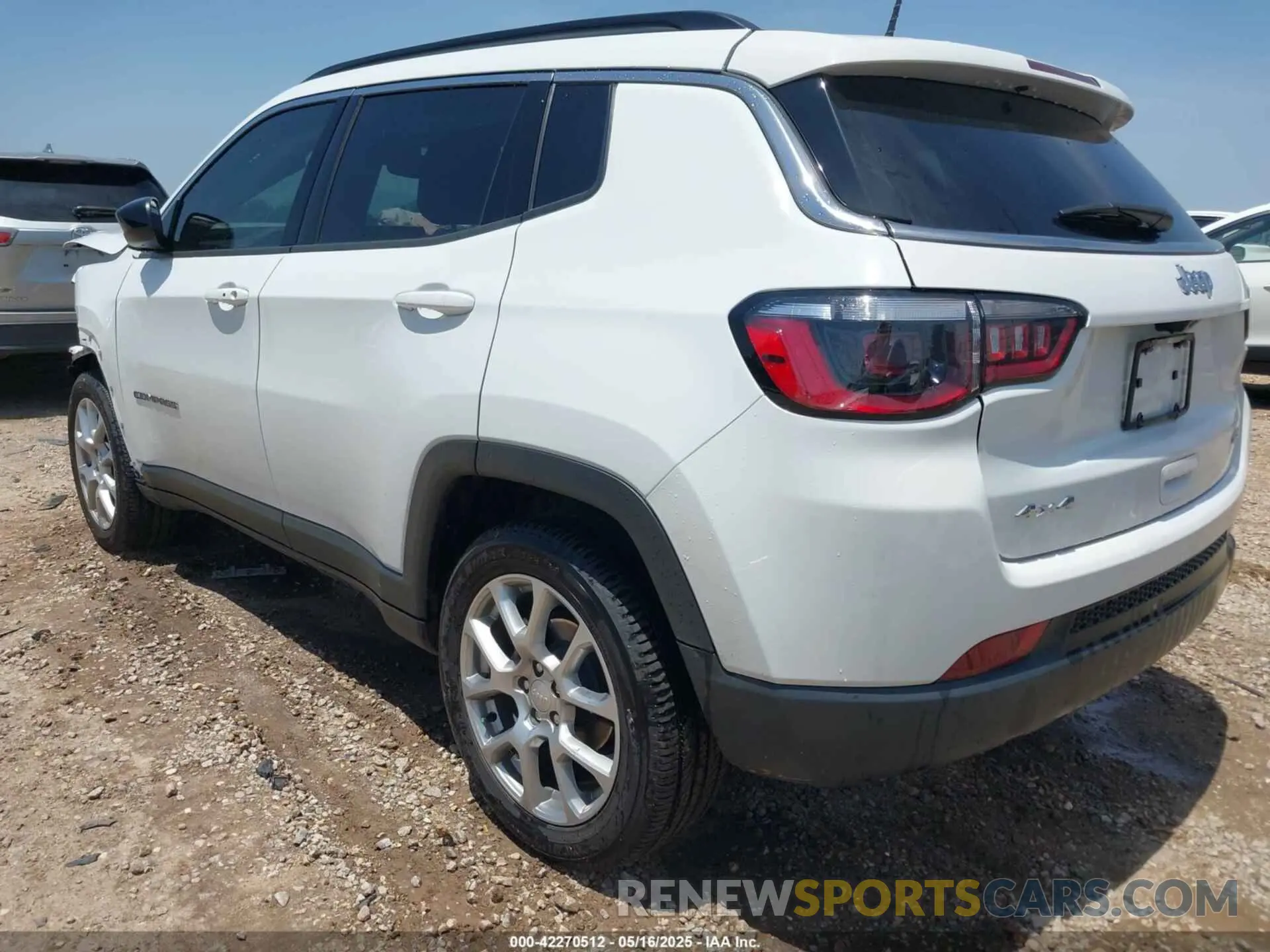 3 Фотография поврежденного автомобиля 3C4NJDFN5RT132085 JEEP COMPASS 2024