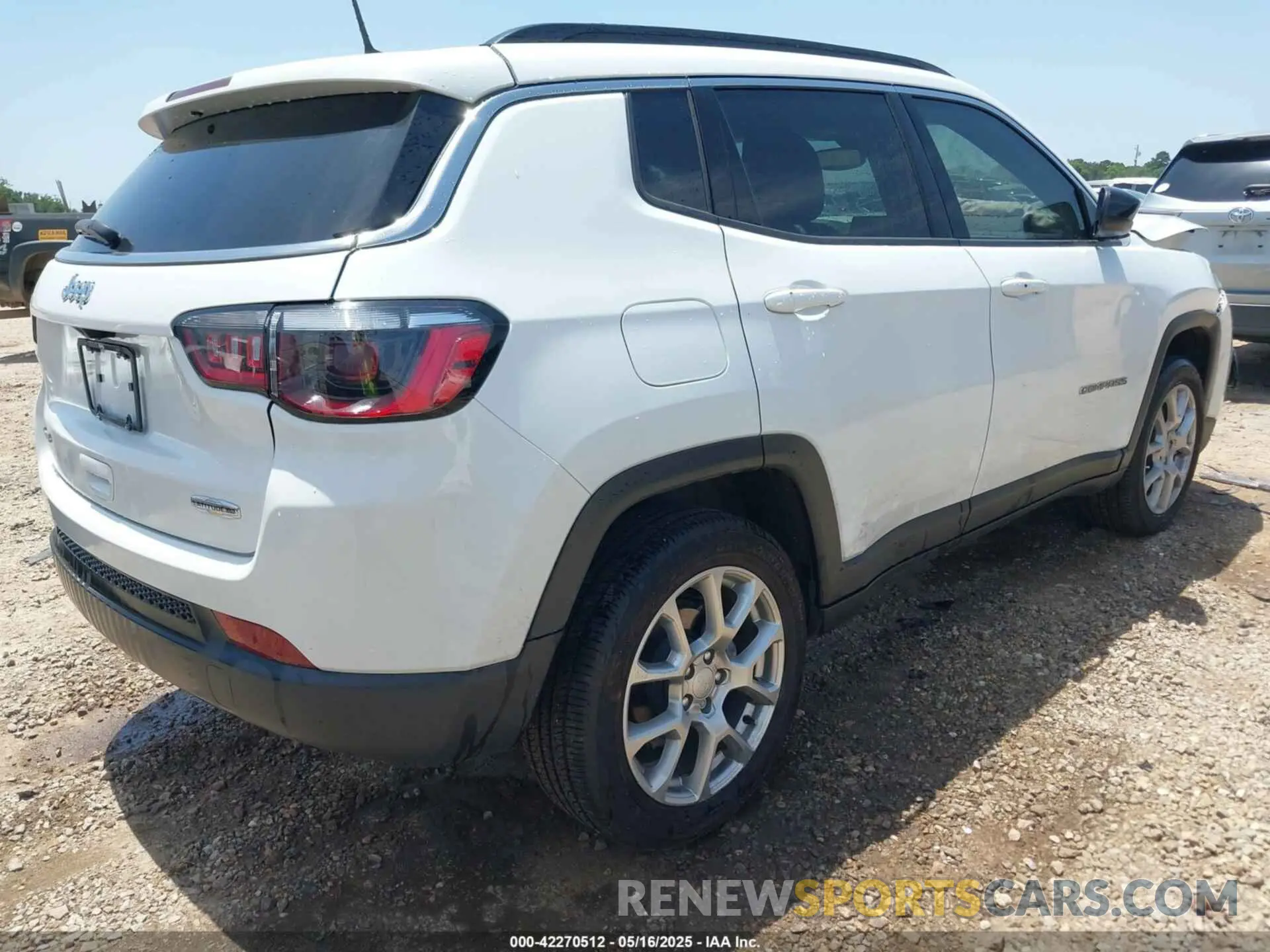 4 Фотография поврежденного автомобиля 3C4NJDFN5RT132085 JEEP COMPASS 2024