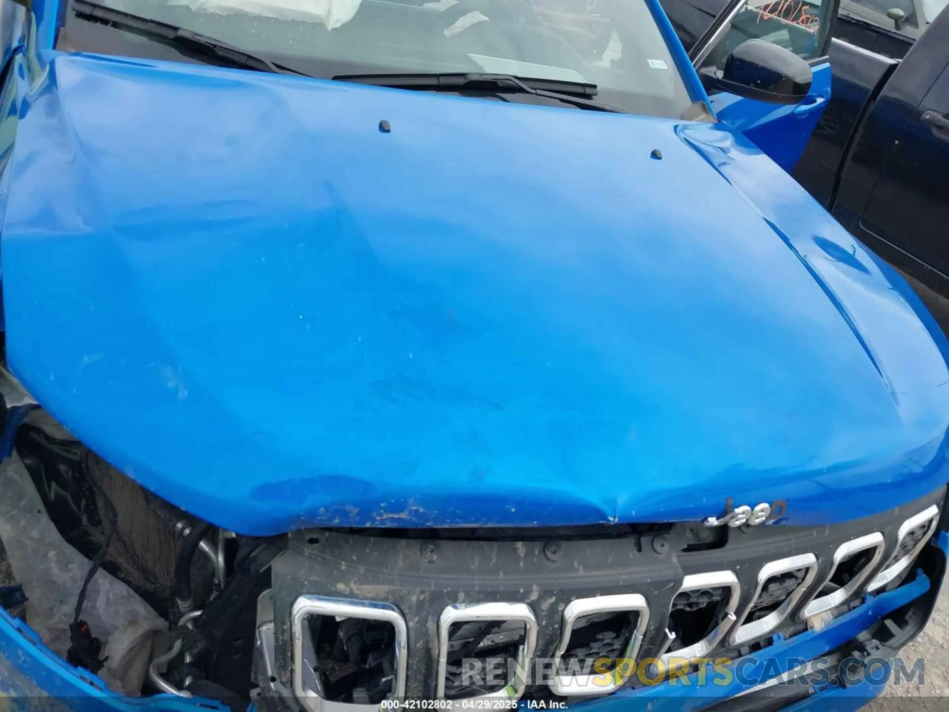 10 Photograph of a damaged car 3C4NJDFN6RT600714 JEEP COMPASS 2024
