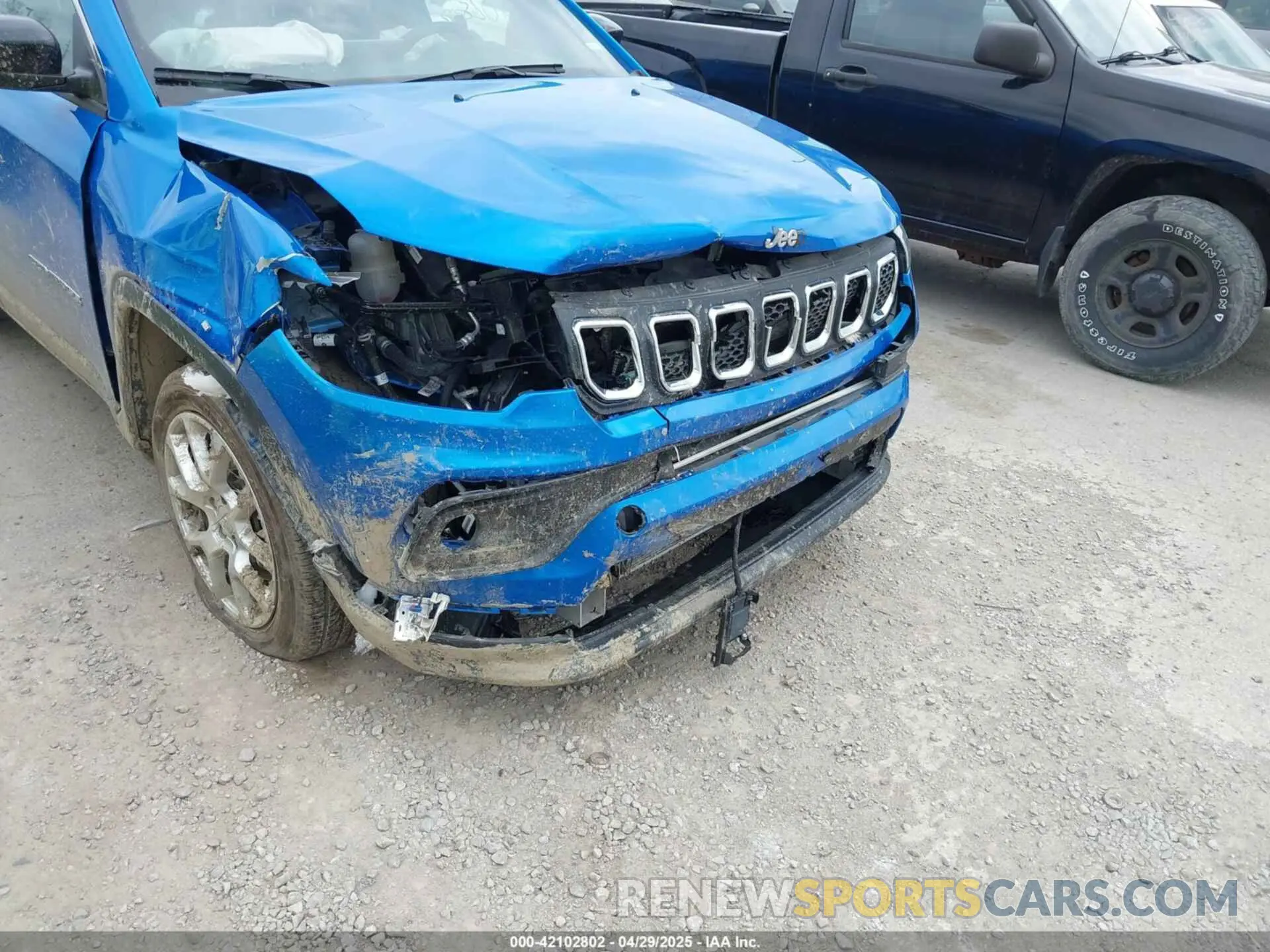 6 Photograph of a damaged car 3C4NJDFN6RT600714 JEEP COMPASS 2024