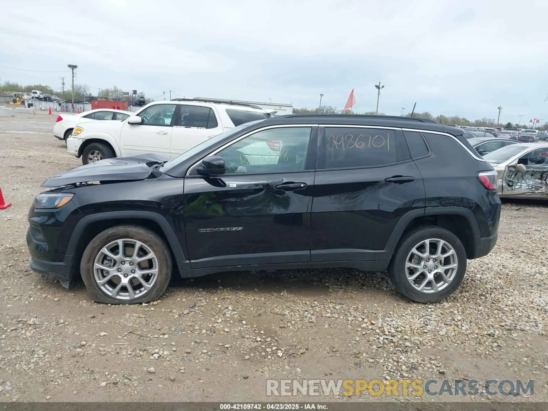 13 Photograph of a damaged car 3C4NJDFN9RT143218 JEEP COMPASS 2024