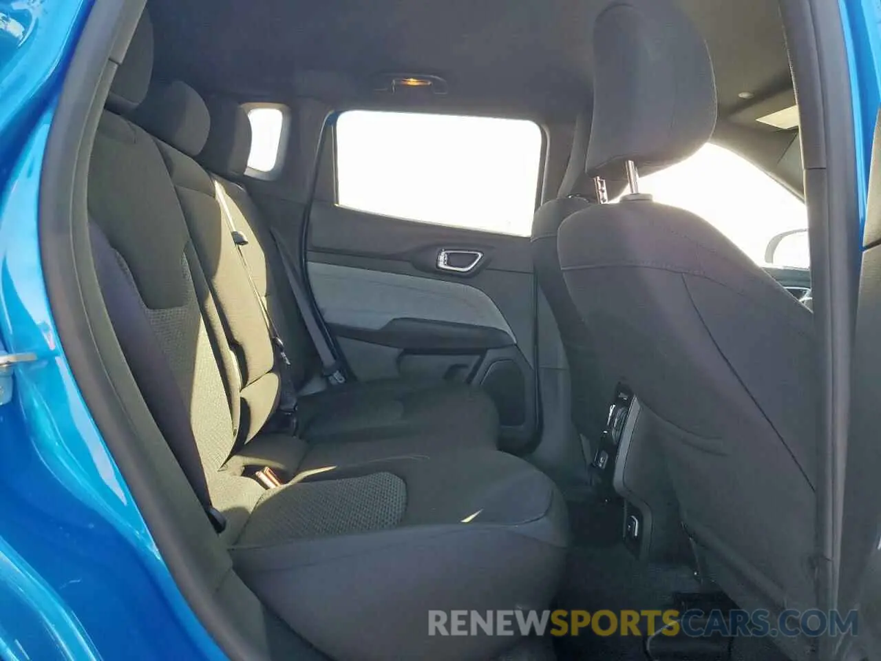 10 Фотография поврежденного автомобиля 3C4NJDAN1ST542461 JEEP COMPASS 2025