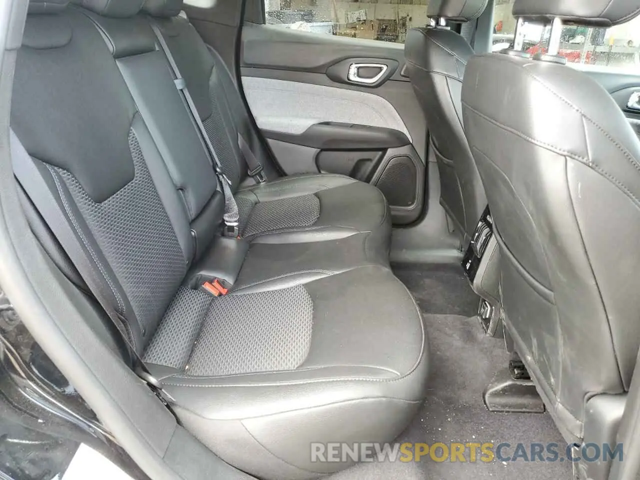 10 Фотография поврежденного автомобиля 3C4NJDBN1ST547206 JEEP COMPASS 2025