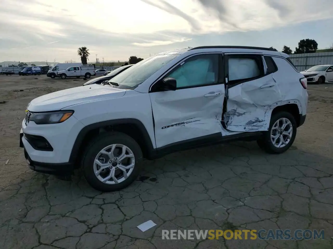 1 Photograph of a damaged car 3C4NJDBN3ST552276 JEEP COMPASS 2025