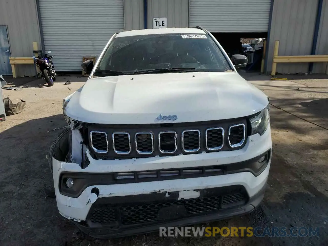 5 Photograph of a damaged car 3C4NJDBN3ST555355 JEEP COMPASS 2025