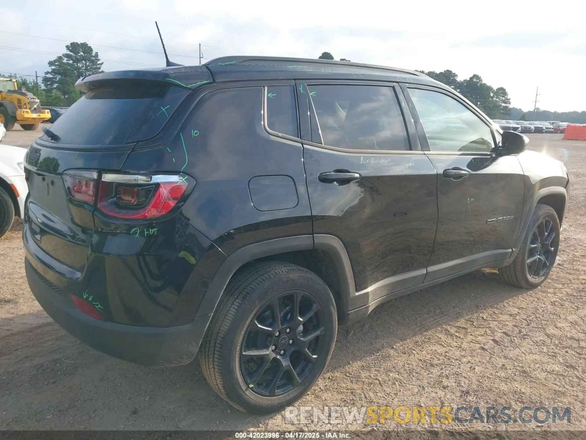 4 Фотография поврежденного автомобиля 3C4NJDBN4ST526236 JEEP COMPASS 2025