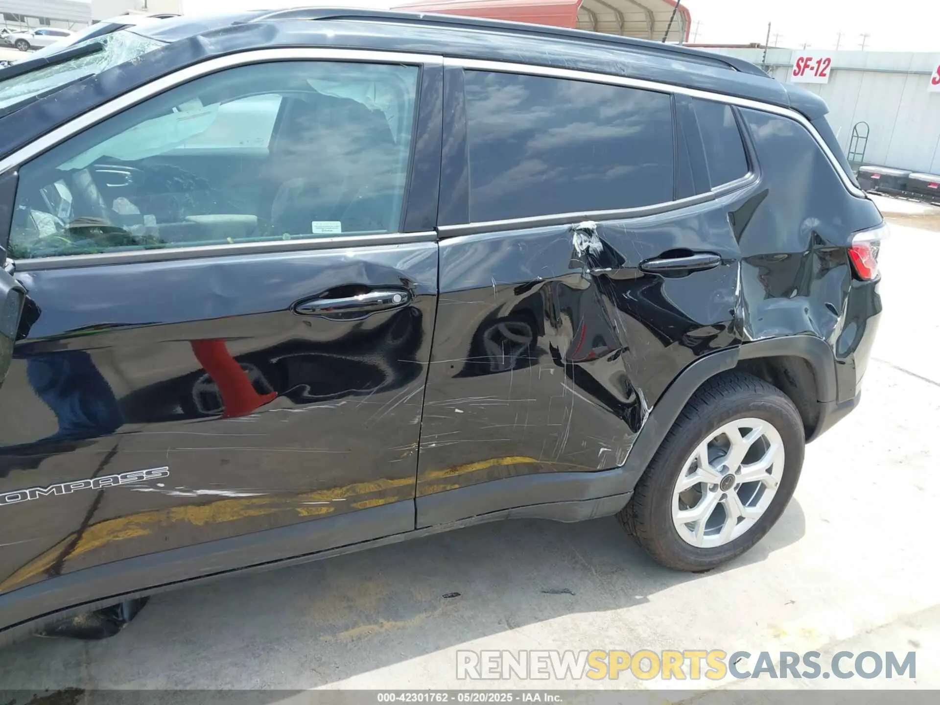 14 Photograph of a damaged car 3C4NJDBN5ST577602 JEEP COMPASS 2025