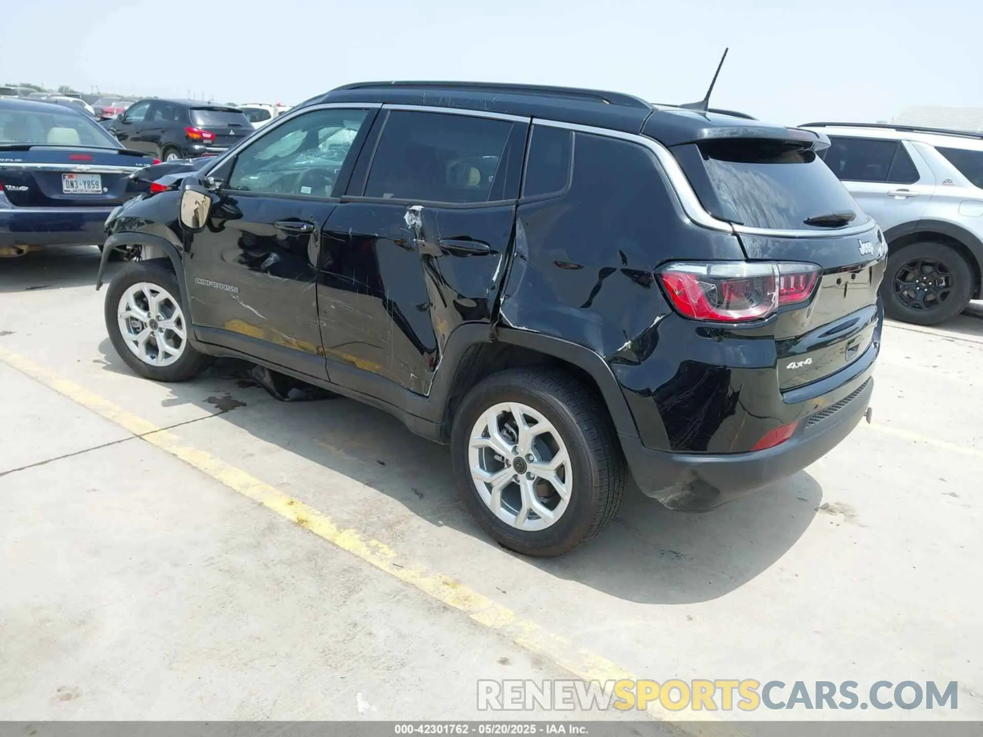 3 Photograph of a damaged car 3C4NJDBN5ST577602 JEEP COMPASS 2025