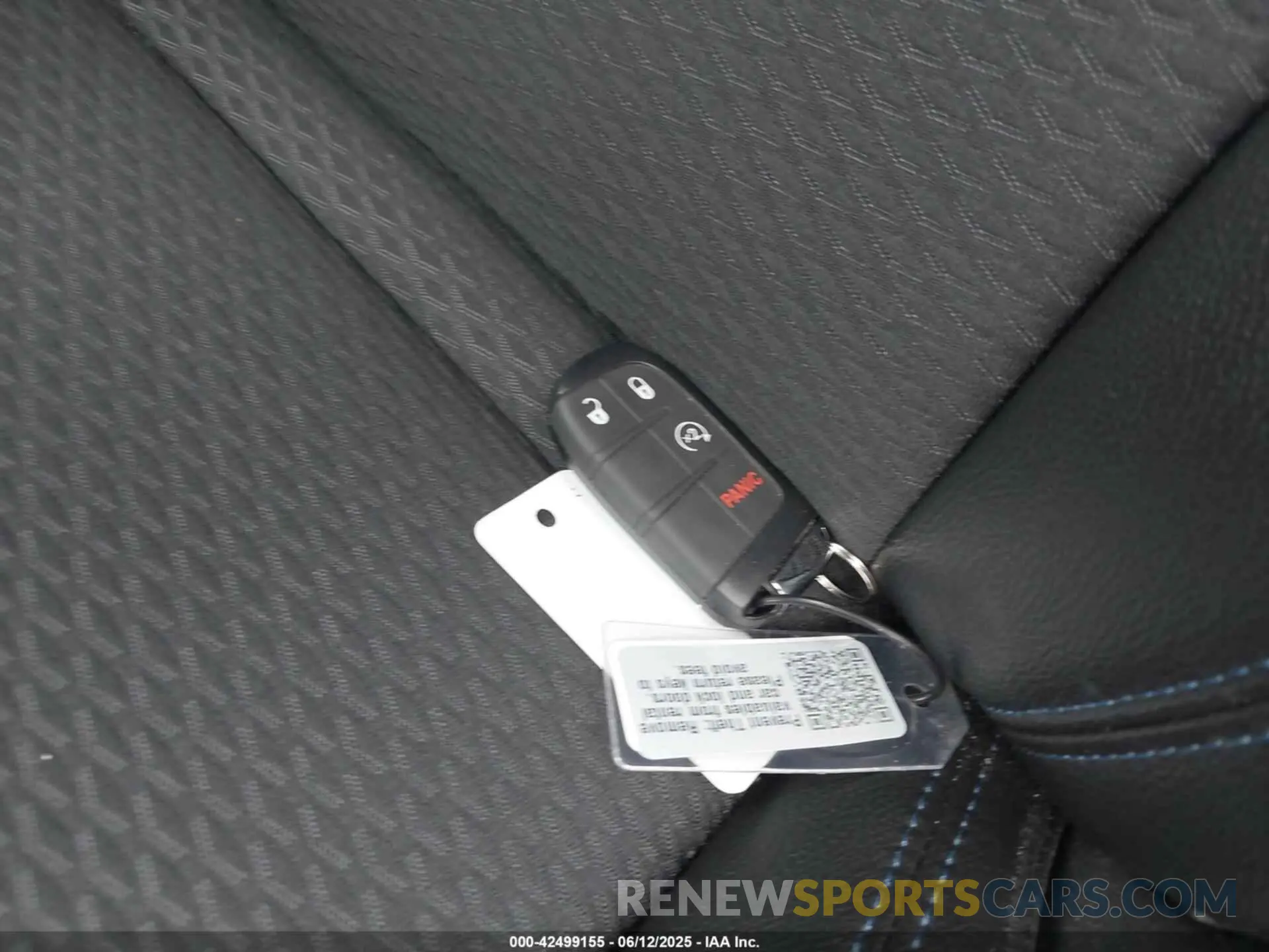 11 Photograph of a damaged car 3C4NJDBN5ST597722 JEEP COMPASS 2025