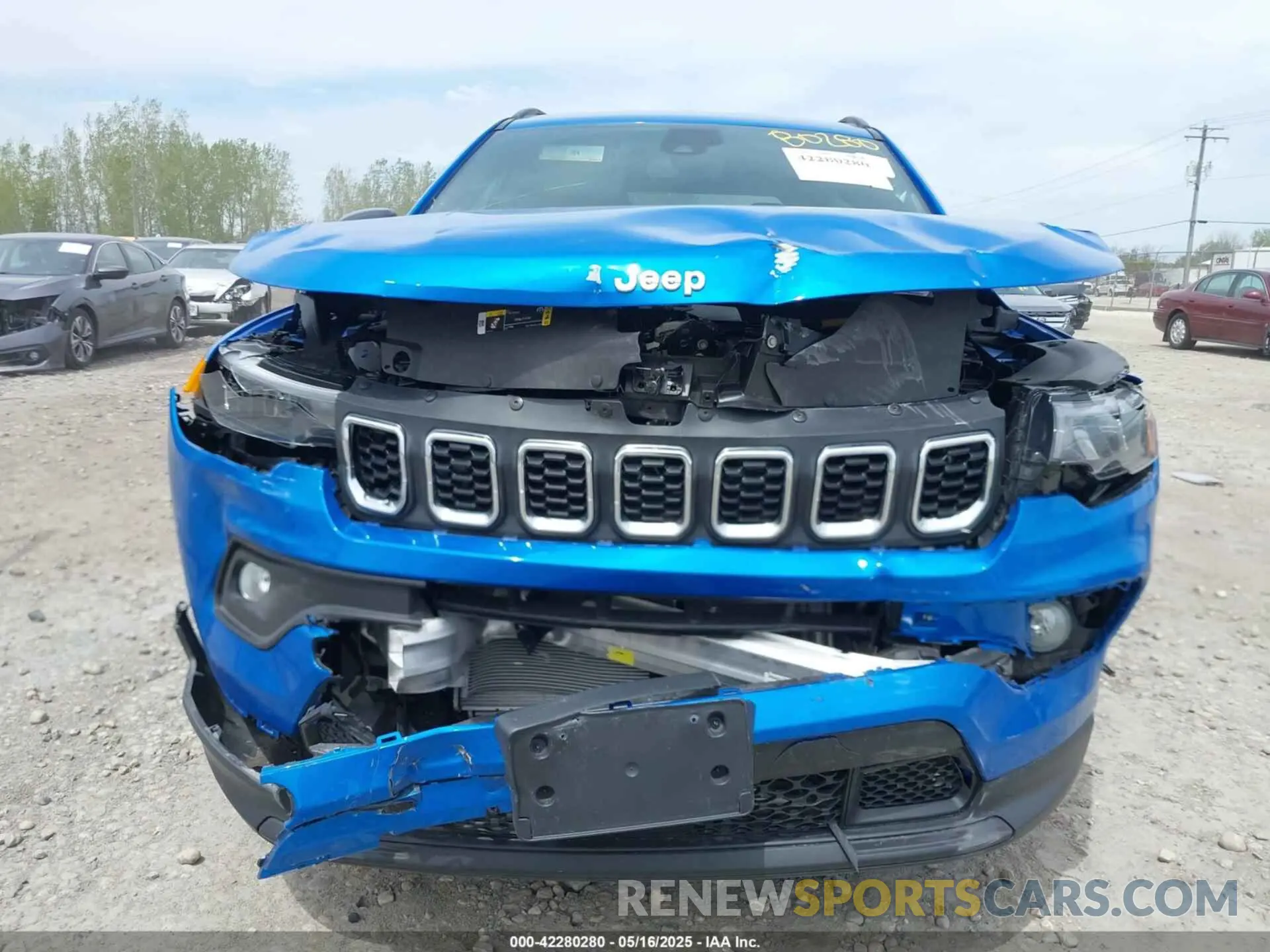 11 Photograph of a damaged car 3C4NJDBNXST526547 JEEP COMPASS 2025