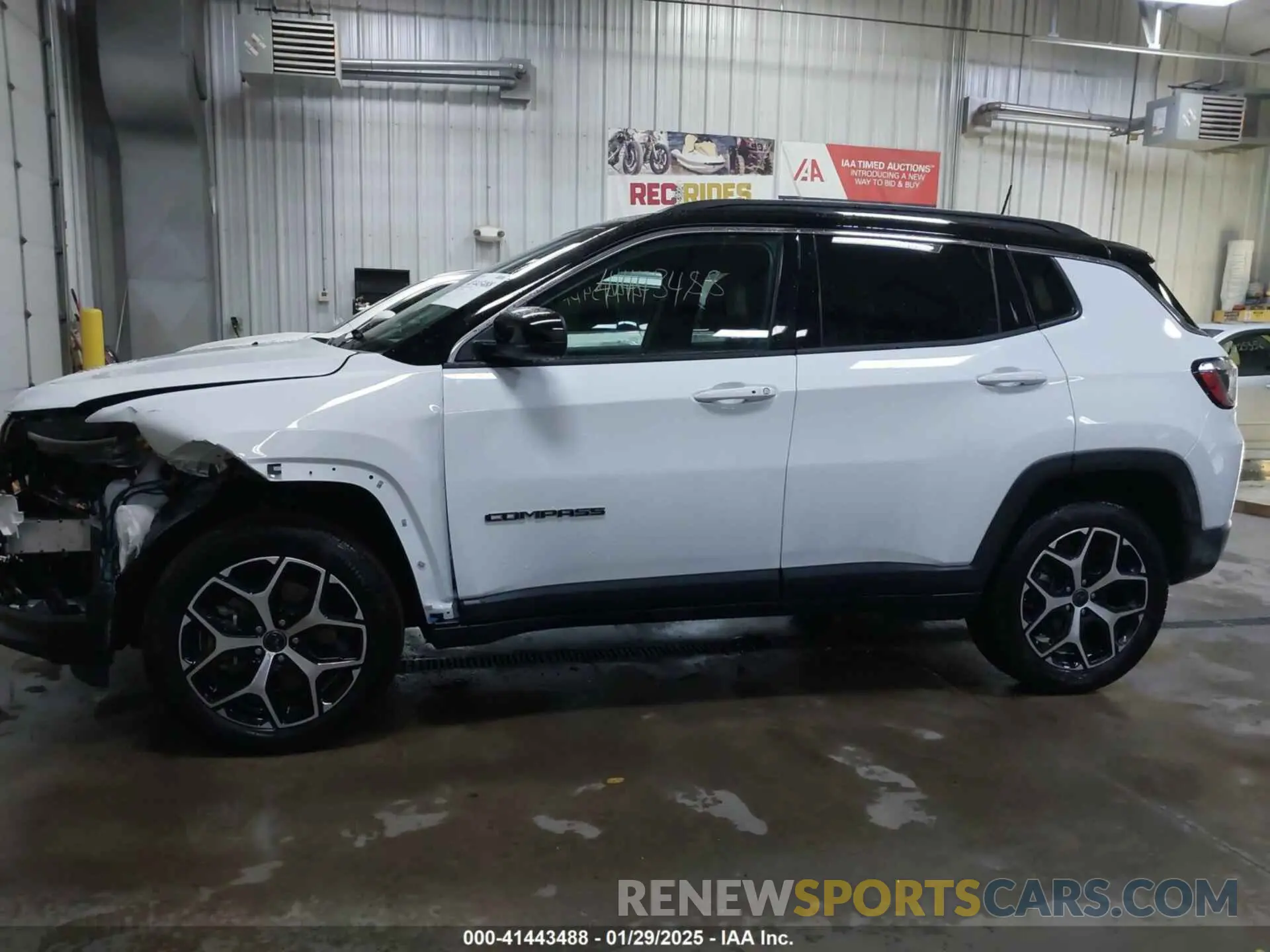 14 Photograph of a damaged car 3C4NJDCN0ST517886 JEEP COMPASS 2025