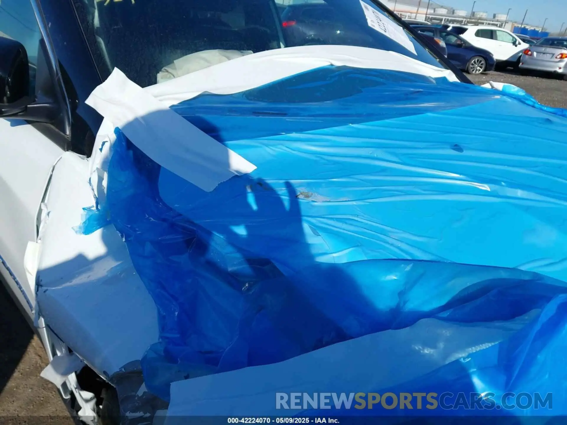 17 Photograph of a damaged car 3C4NJDCN0ST566747 JEEP COMPASS 2025