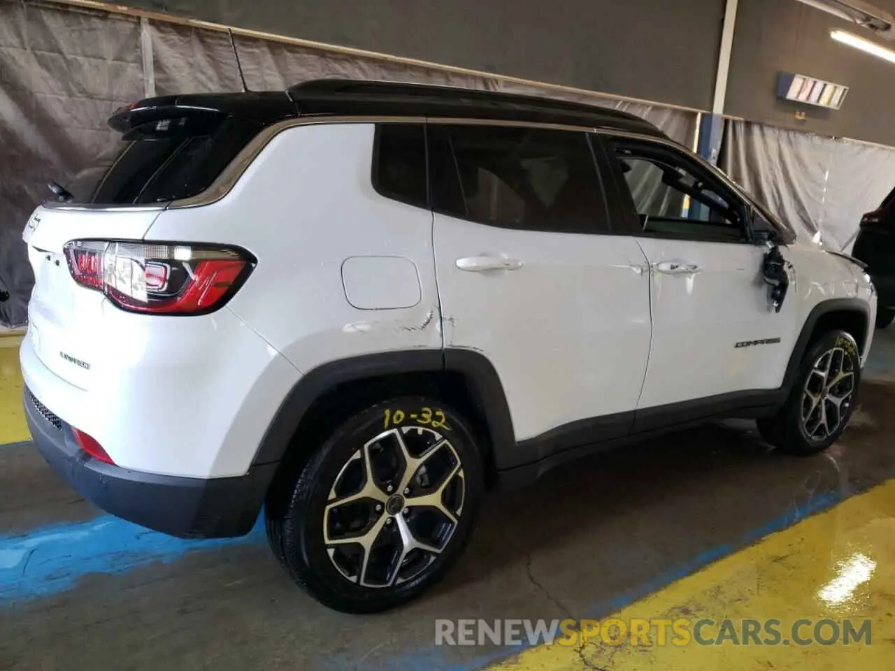 3 Photograph of a damaged car 3C4NJDCN2ST565549 JEEP COMPASS 2025