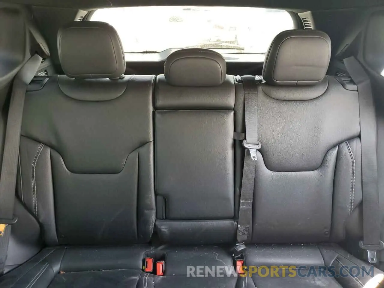 10 Photograph of a damaged car 3C4NJDCN3ST509376 JEEP COMPASS 2025