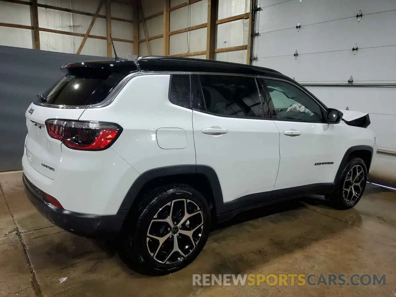 3 Photograph of a damaged car 3C4NJDCN3ST511788 JEEP COMPASS 2025
