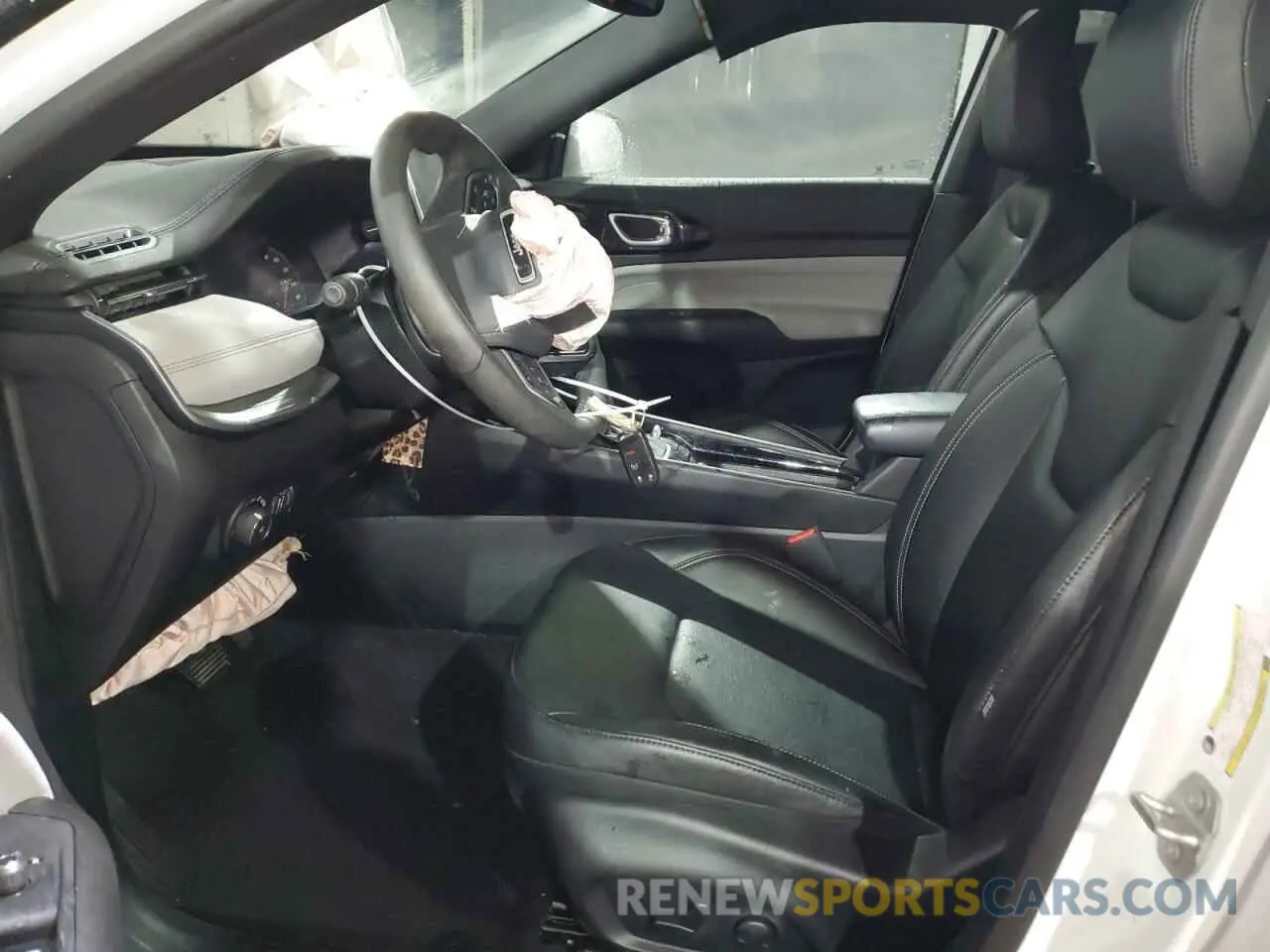 7 Photograph of a damaged car 3C4NJDCN3ST511788 JEEP COMPASS 2025