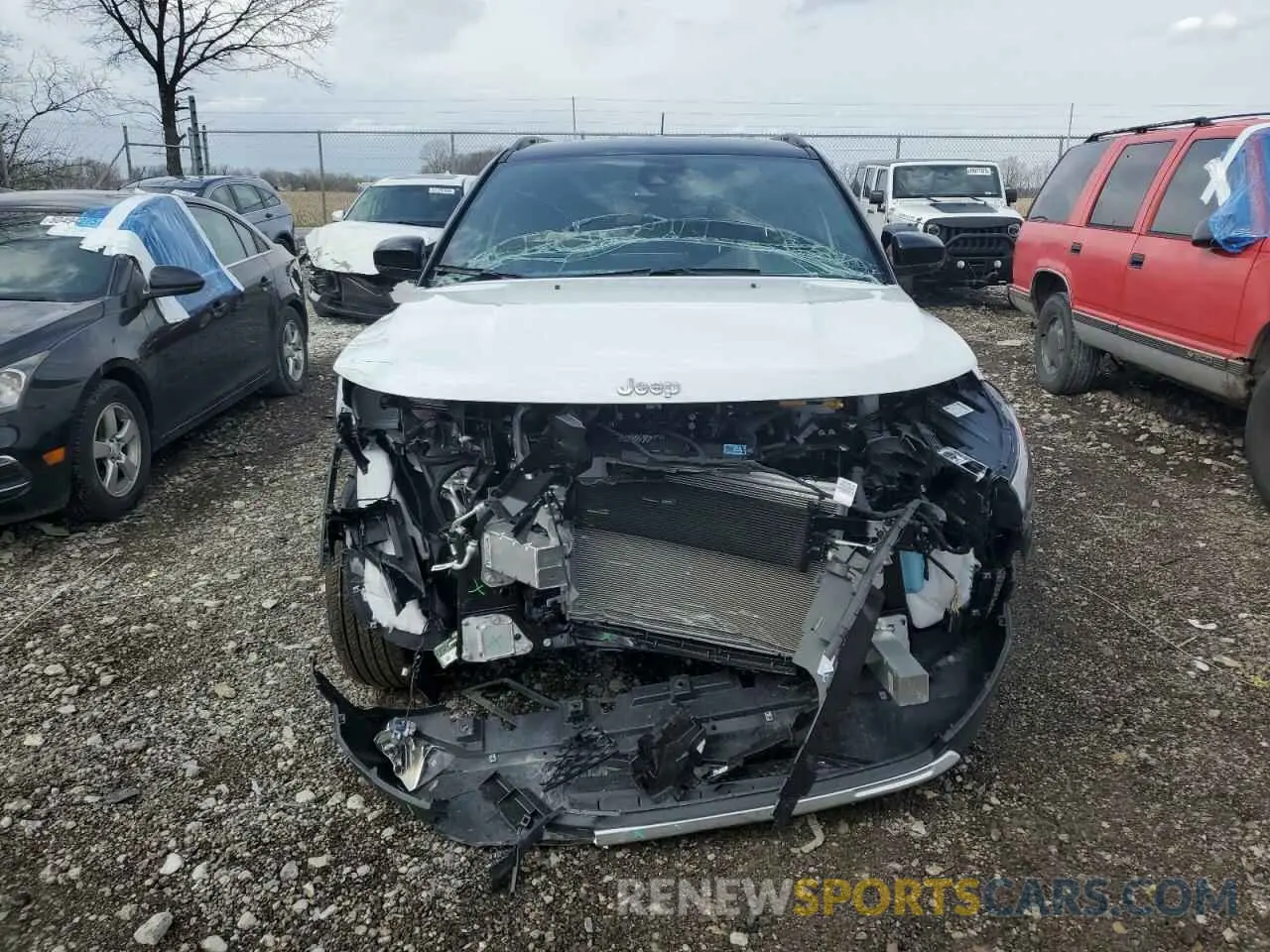 5 Photograph of a damaged car 3C4NJDCN5ST535008 JEEP COMPASS 2025