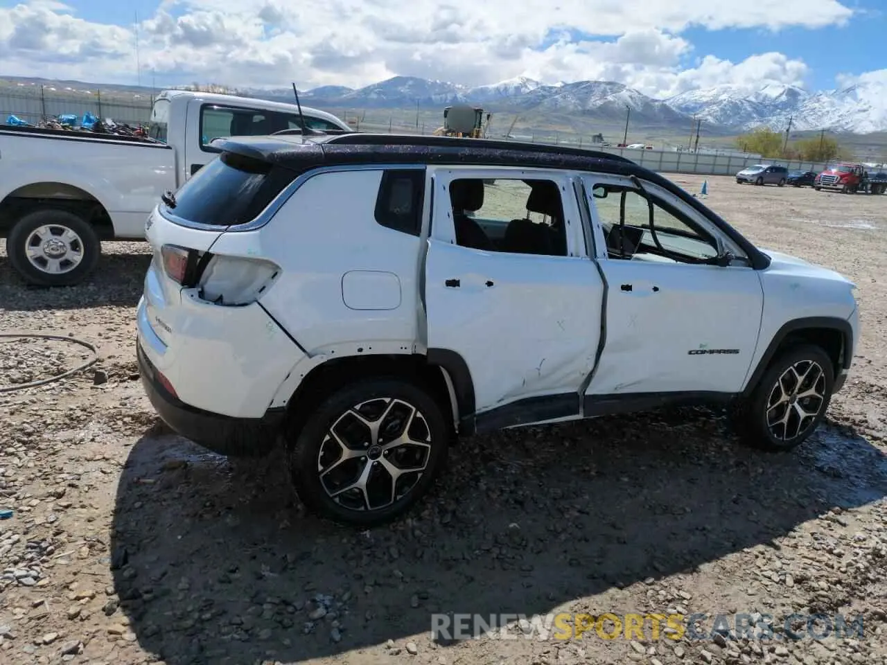 3 Photograph of a damaged car 3C4NJDCN6ST565411 JEEP COMPASS 2025