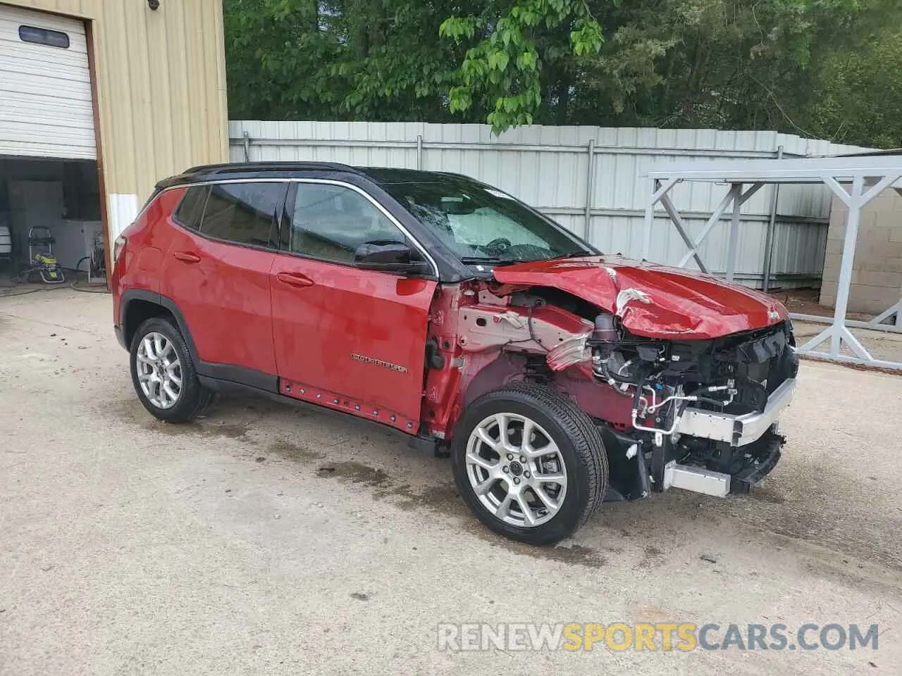 4 Photograph of a damaged car 3C4NJDCN8ST513309 JEEP COMPASS 2025