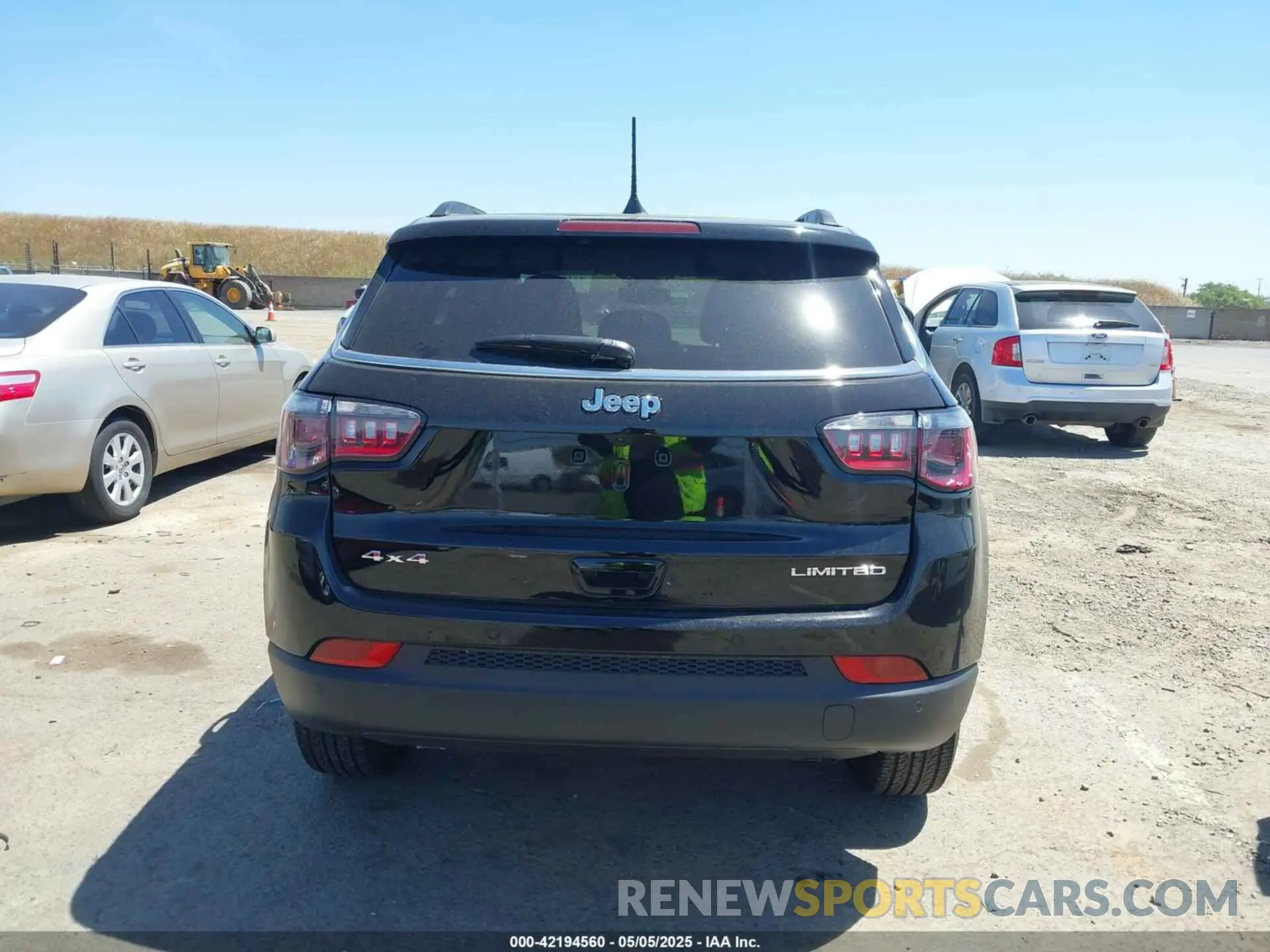 16 Photograph of a damaged car 3C4NJDCN8ST576801 JEEP COMPASS 2025